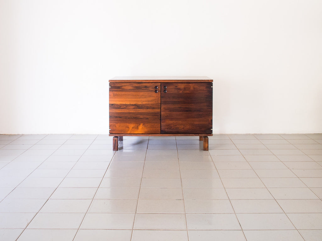 Jorge Zalszupin | Buffet jacarandá 2 portas