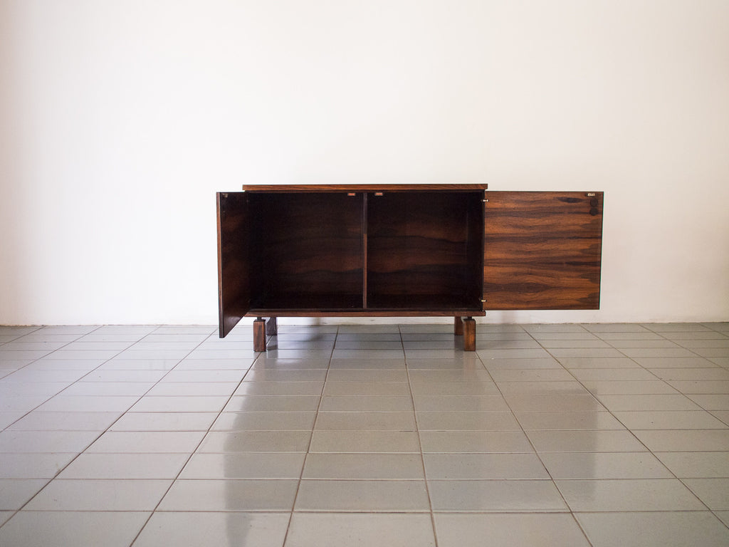 Jorge Zalszupin | Buffet jacarandá 2 portas