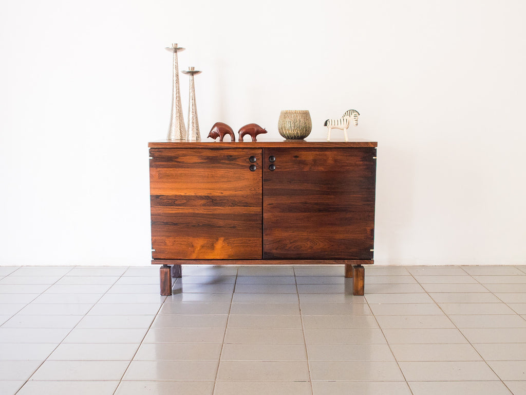 Jorge Zalszupin | Buffet jacarandá 2 portas