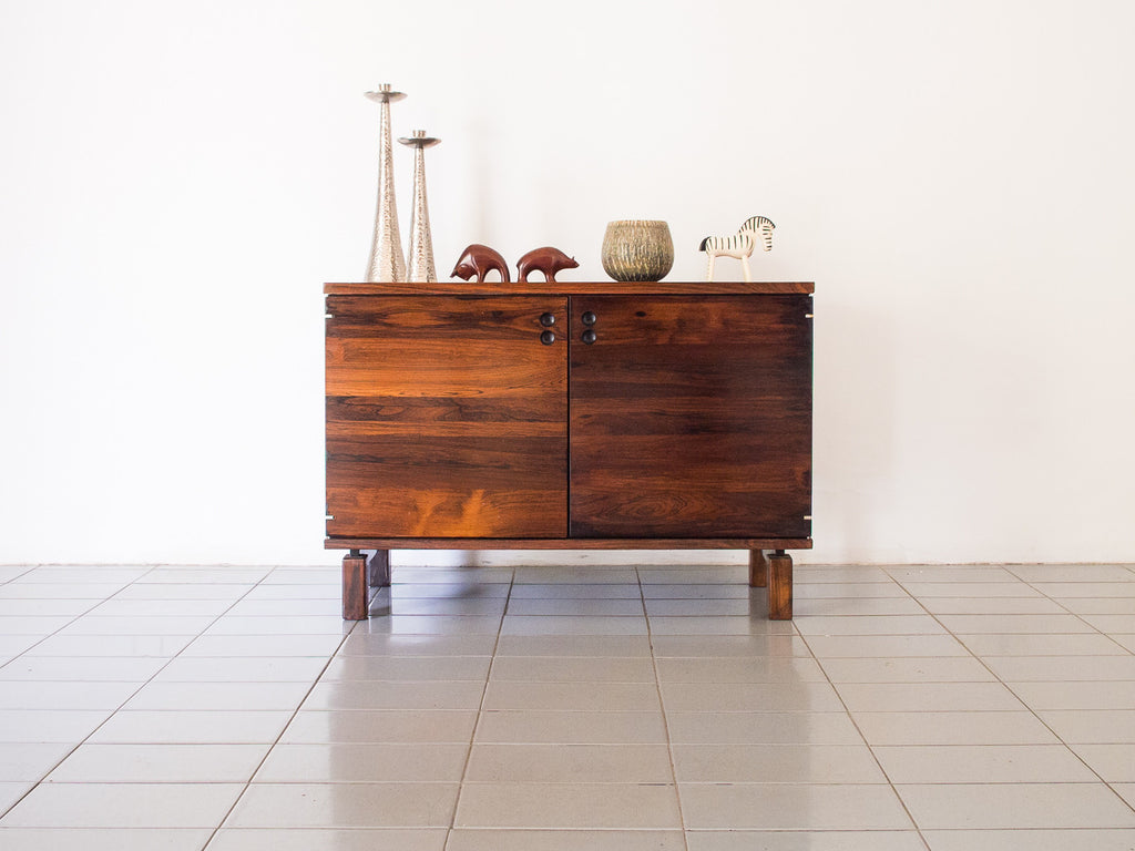 Jorge Zalszupin | Buffet jacarandá 2 portas