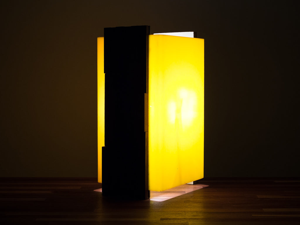 Percival Lafer | Abajur em Acrílico Amarelo e Caviúna
