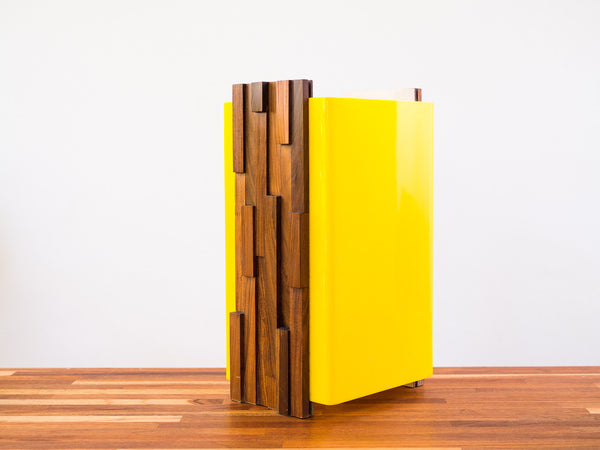 Percival Lafer | Abajur em Acrílico Amarelo e Caviúna