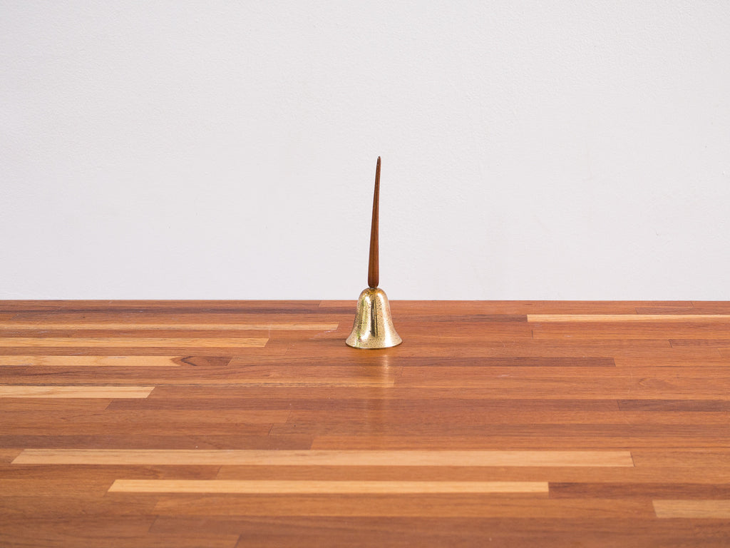 Sino Jacarandá Latão