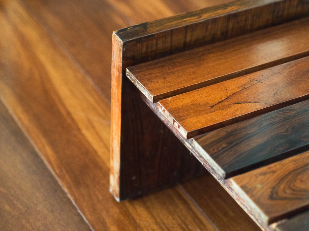 Celina Zilberberg | Banco Ripado em Jacarandá