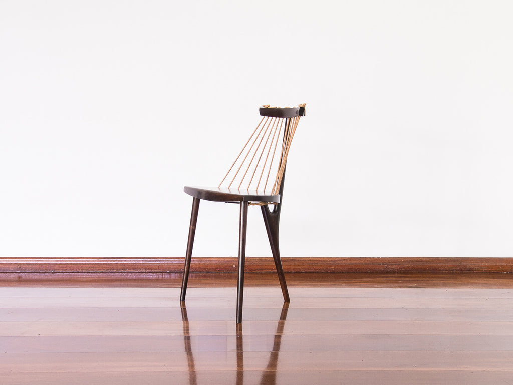 Ricardo Graham | Cadeira 3 Pés em Jacarandá da Bahia