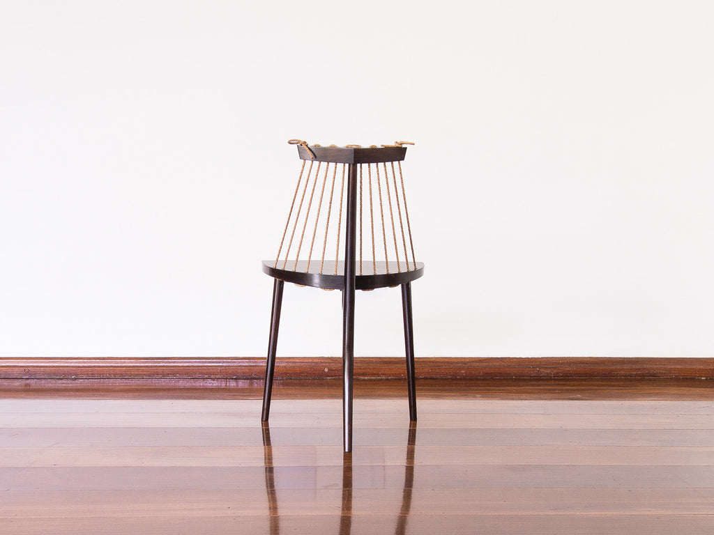 Ricardo Graham | Cadeira 3 Pés em Jacarandá da Bahia