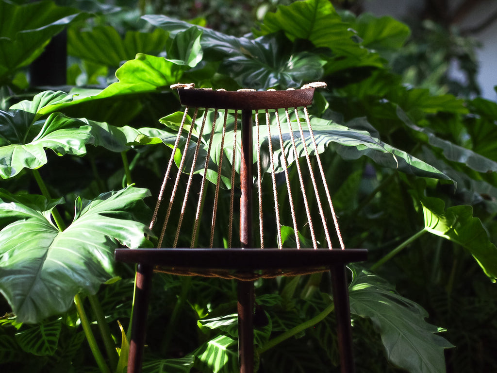 Ricardo Graham | Cadeira 3 Pés em Jacarandá da Bahia
