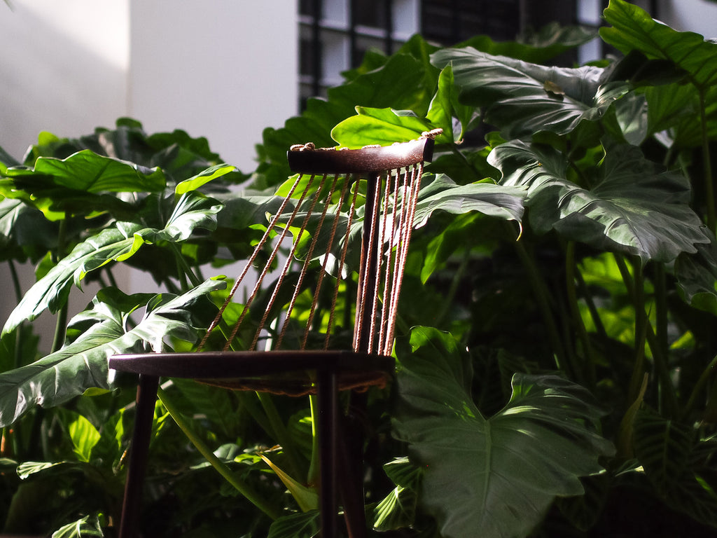 Ricardo Graham | Cadeira 3 Pés em Jacarandá da Bahia