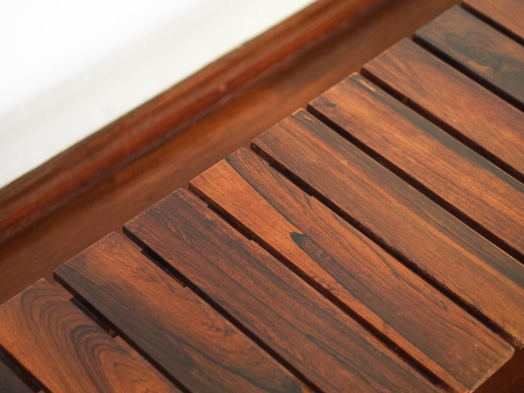 Celina Zilberberg | Banco Ripado em Jacarandá