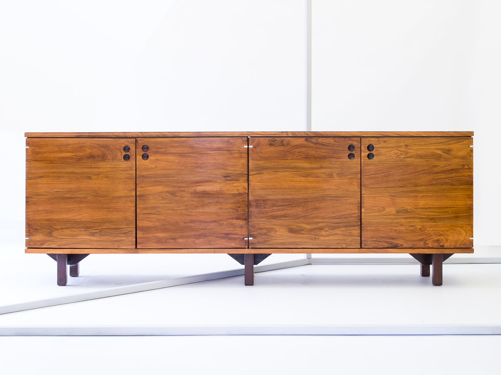 Jorge Zalszupin | Buffet Jacarandá 4 Portas