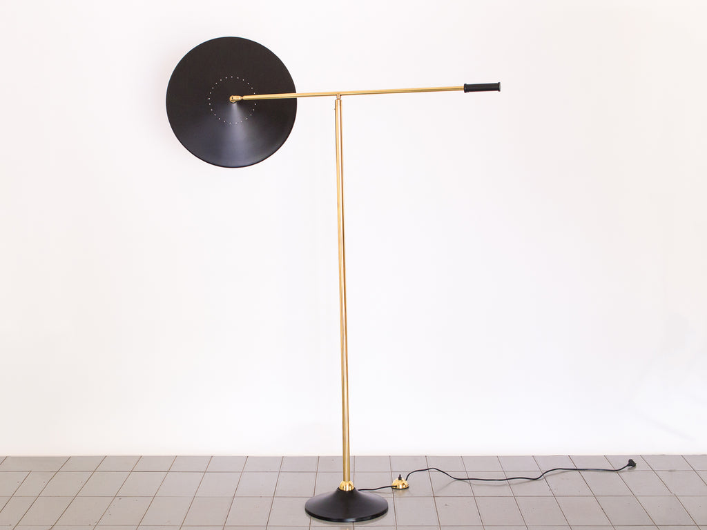 Luminária Articulada Chapéu Chinês