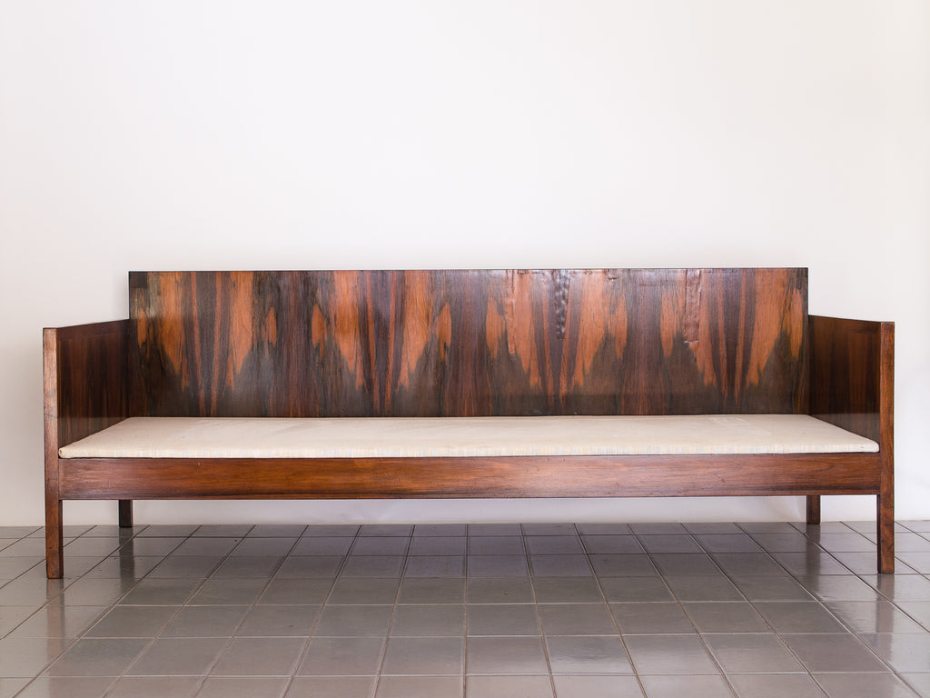 Sofá Jacarandá Quadrado