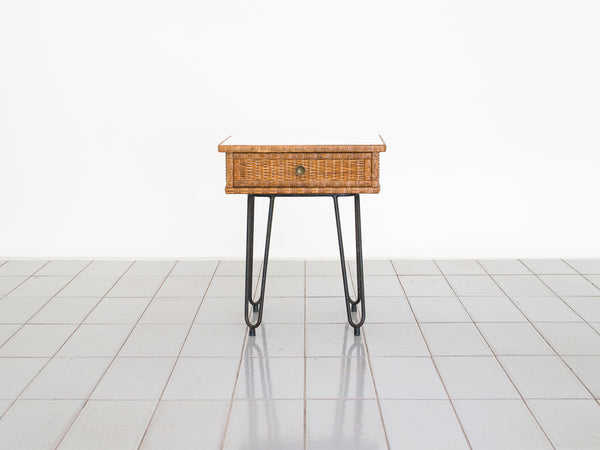 Criado Mudo - Mesa Ferro, Formica e Junco