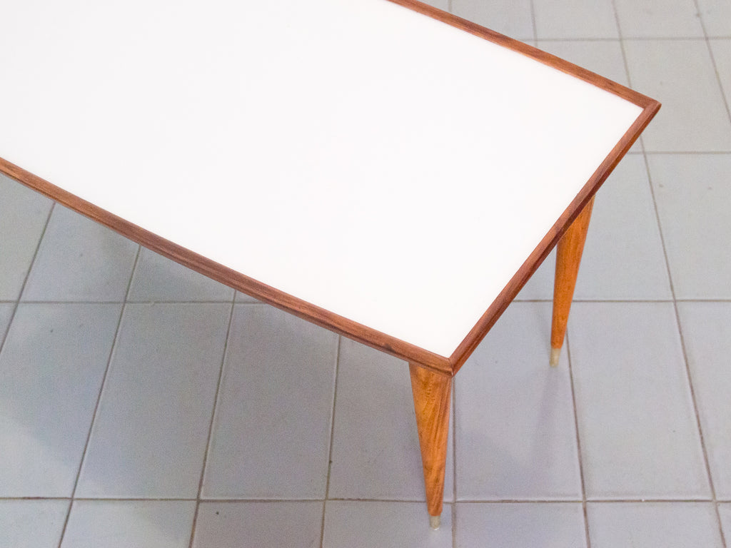 Mesa Centro Formica e Caviúna