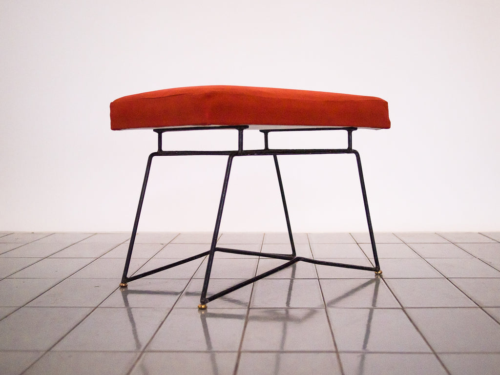 Acácio Gil Borsoi | Banqueta Ferro