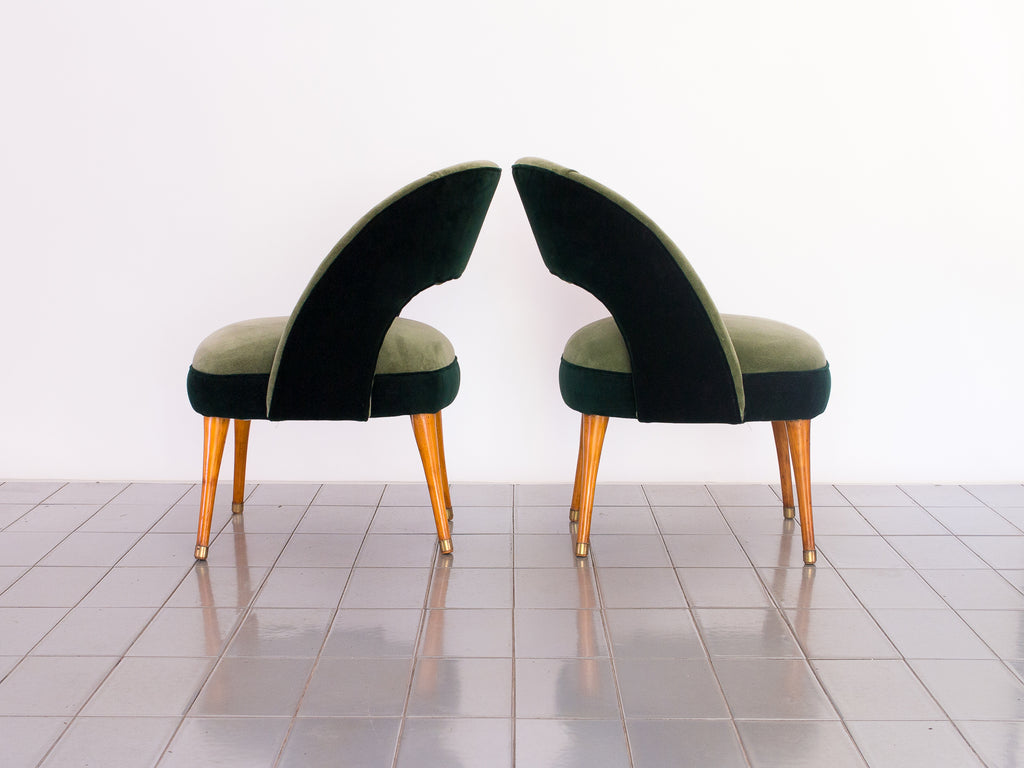 Conjunto Namoradeira e Poltronas