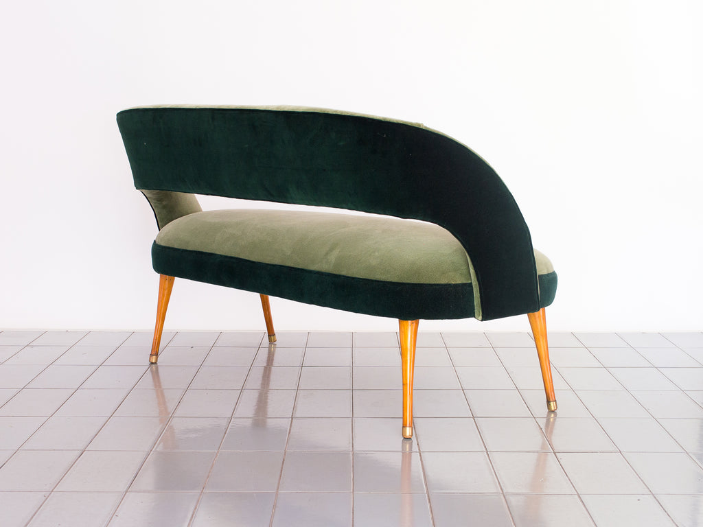 Conjunto Namoradeira e Poltronas