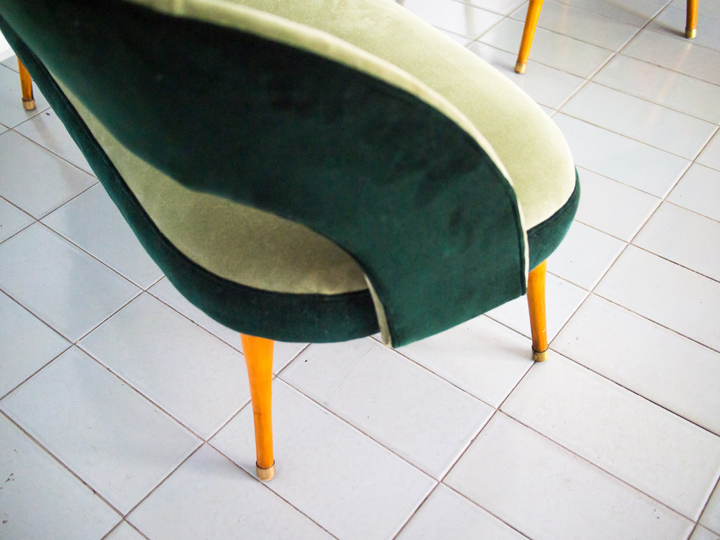 Conjunto Namoradeira e Poltronas