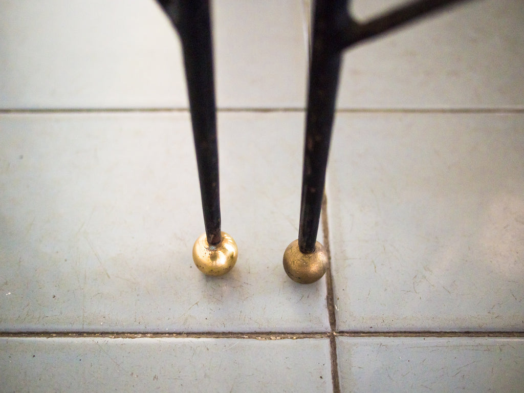 Mesa Ninho Ferro e Latão