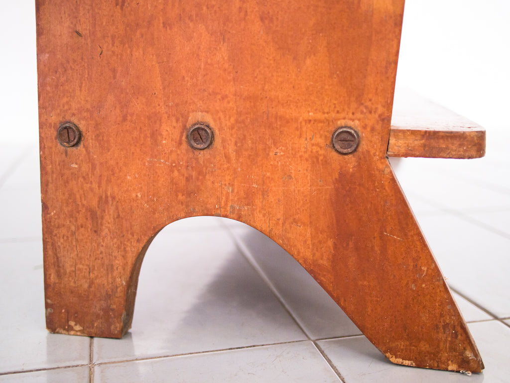 Zanine Caldas | Estante em Compensado