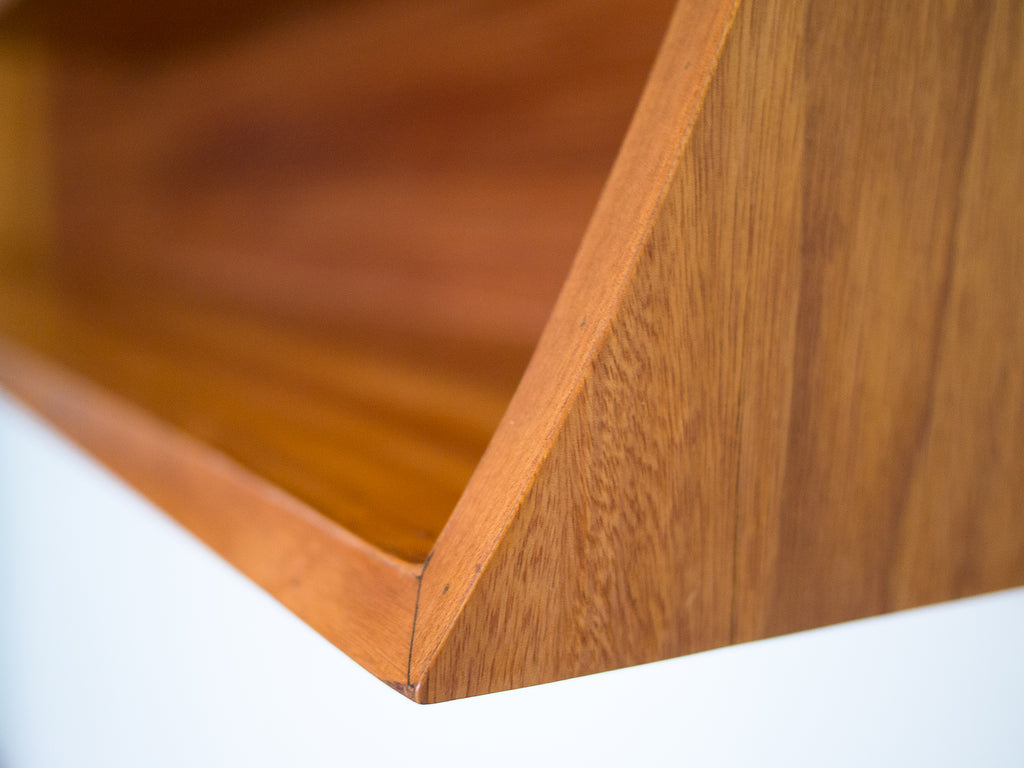 Acácio Gil Borsoi | Estante Parede