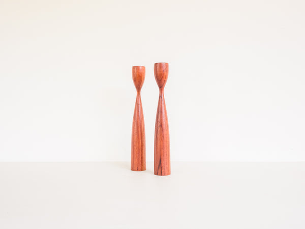 Par Castiçal em Teca