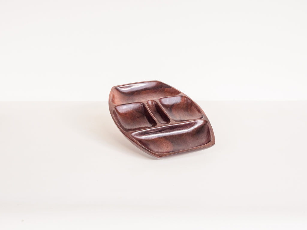 Petisqueira em Jacarandá com 5 Divisórias