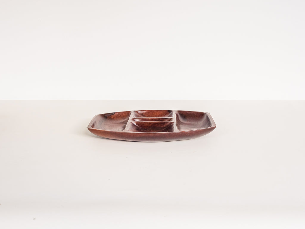 Petisqueira em Jacarandá com 5 Divisórias