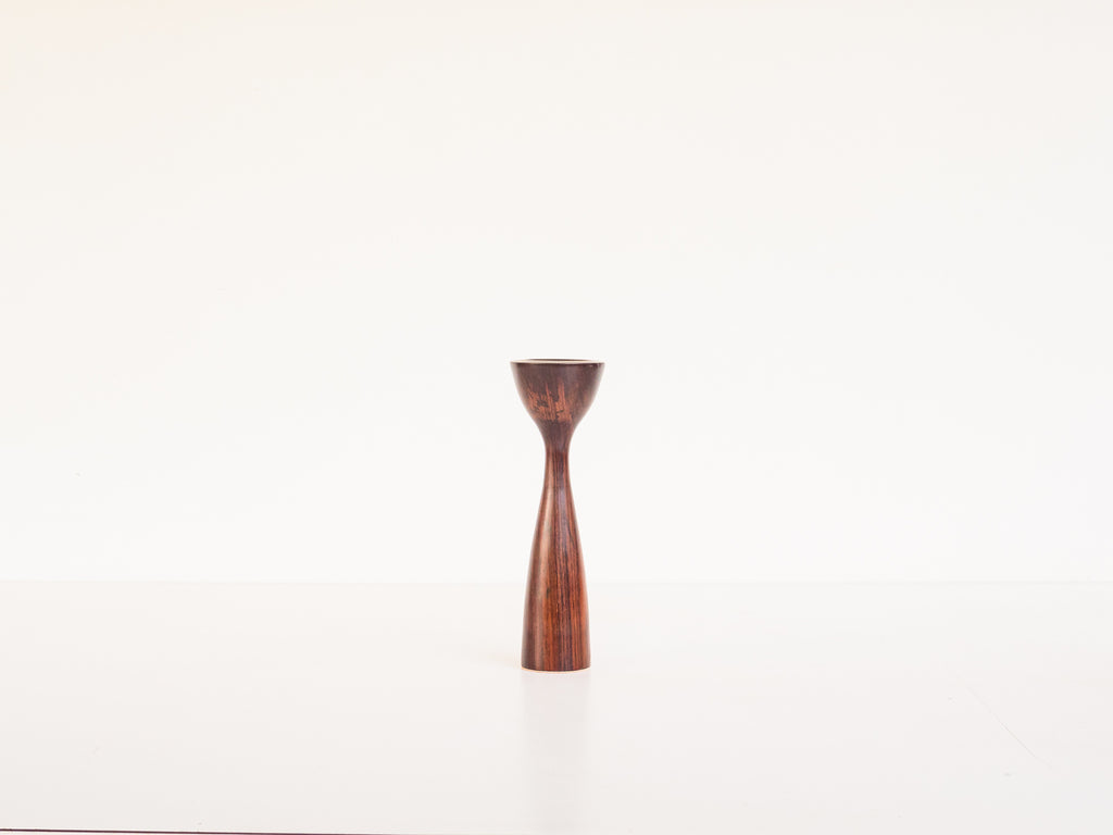 Castiçal em Jacarandá V