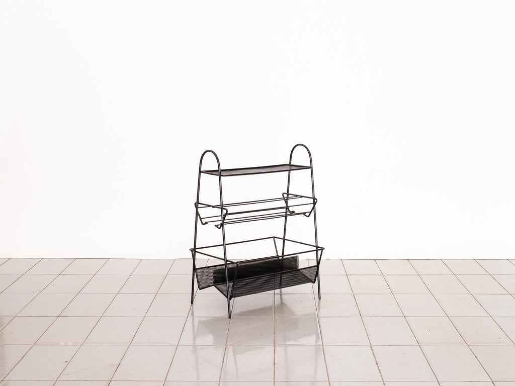 Mesa Revisteiro Ferro e Chapa Perfurada