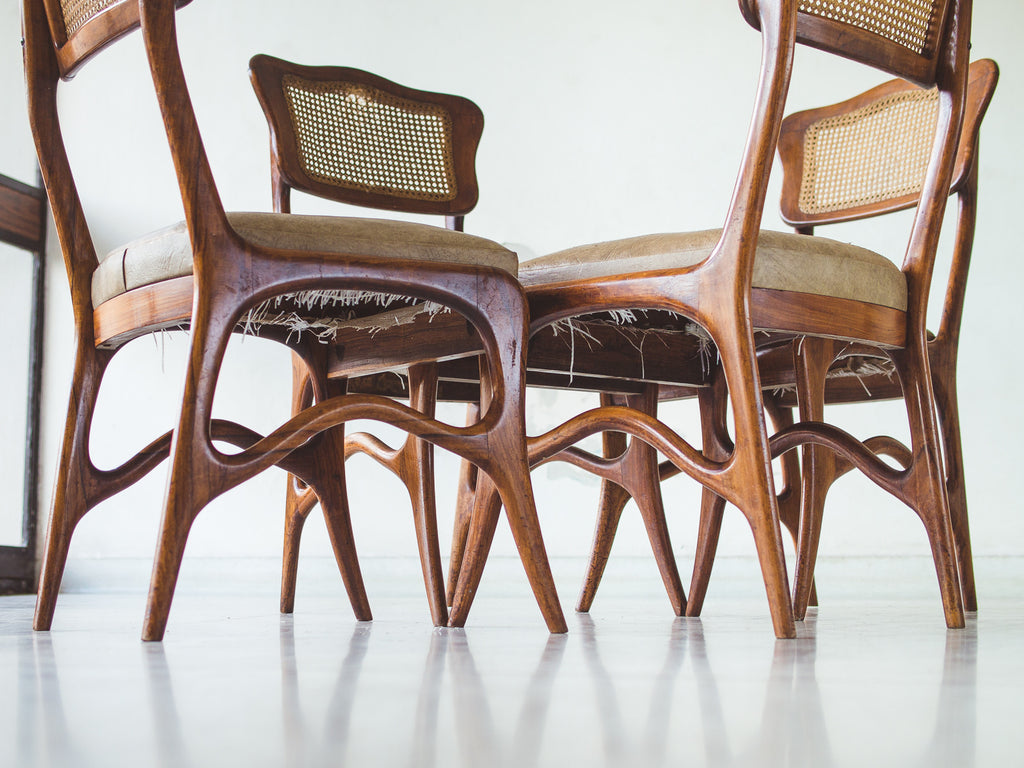 Cadeiras em Caviúna e Palhinha