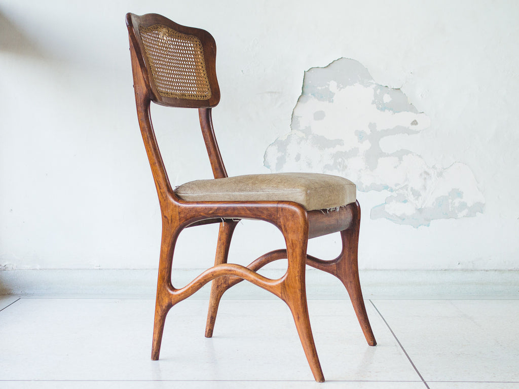 Cadeiras em Caviúna e Palhinha