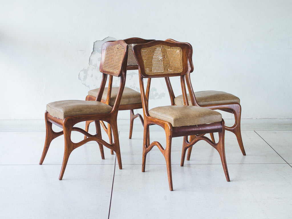 Cadeiras em Caviúna e Palhinha