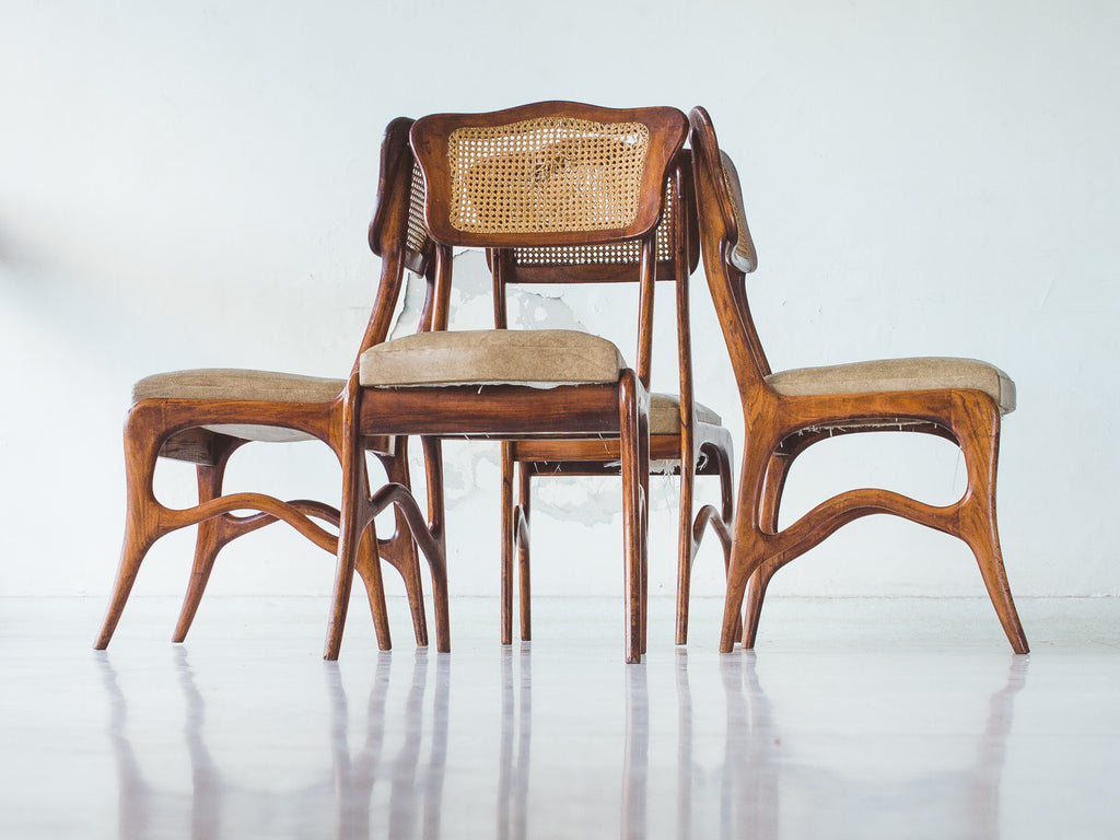 Cadeiras em Caviúna e Palhinha