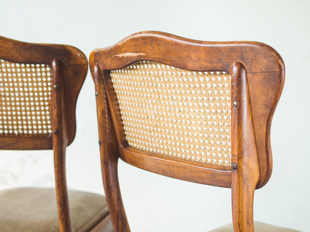 Cadeiras em Caviúna e Palhinha