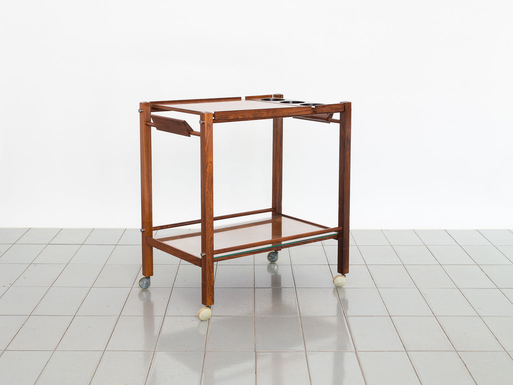 Carrinho de Chá em Caviúna