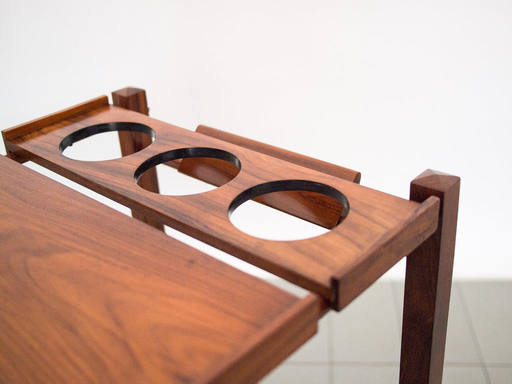 Carrinho de Chá em Caviúna