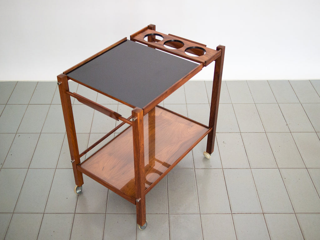 Carrinho de Chá em Caviúna