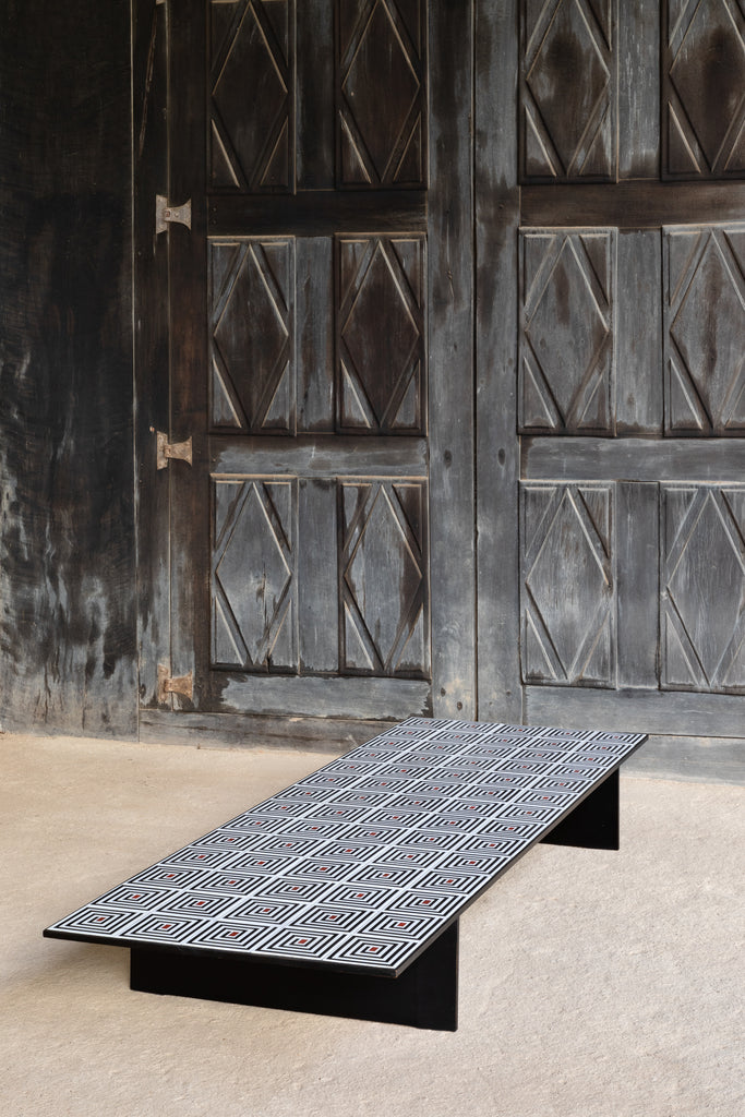 Joaquim Tenreiro |  Mesa de Centro com Tampo de Azulejos