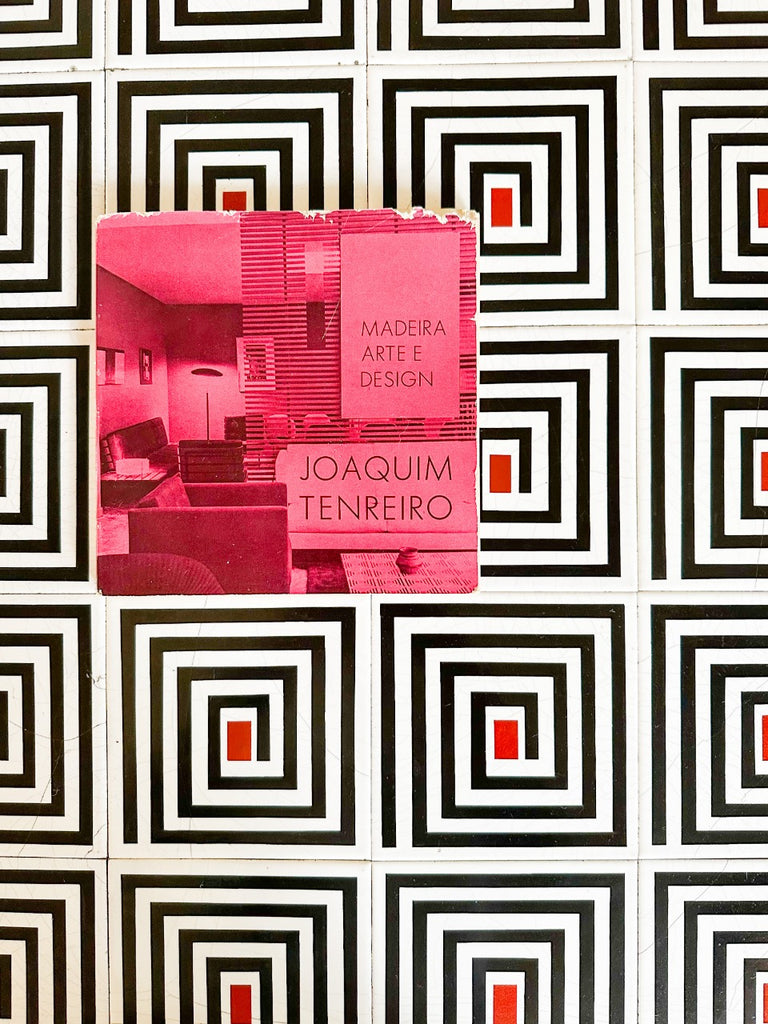 Joaquim Tenreiro |  Mesa de Centro com Tampo de Azulejos