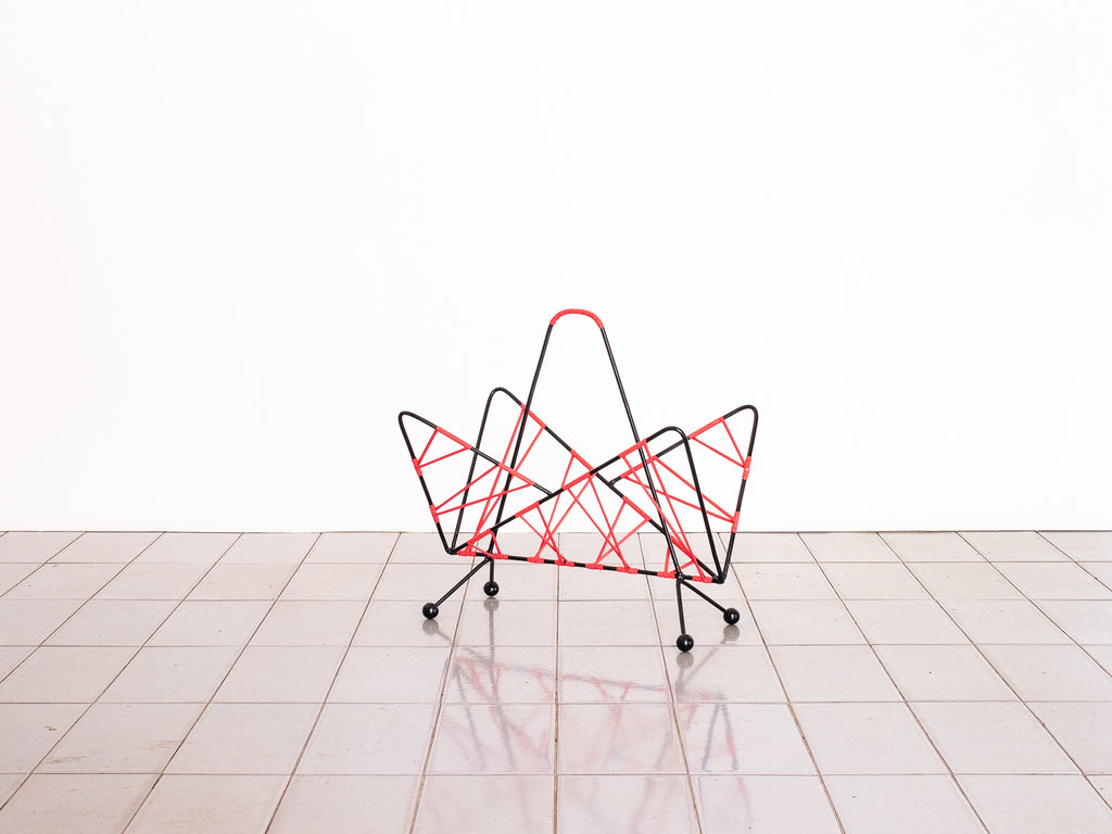 Revisteiro Ferro Vermelho